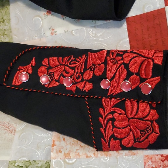 Scully women's western shirt size XXL Black with Intricate Red Embroidery design - Picture 14 of 14